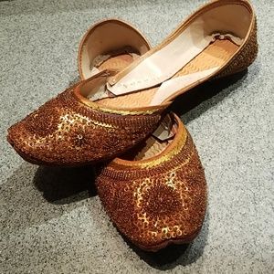 Copper-gold beaded flats from India
